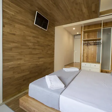 Tramura Bed & Breakfast 3*